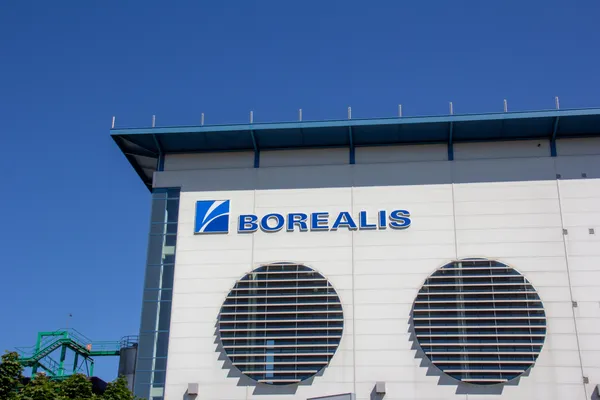 Beleuchtete Schrift — borealis — NEON Geissler