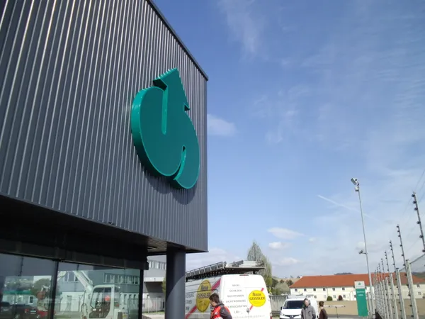 Beleuchtetes Schild — leuchtschild 5 — NEON Geissler