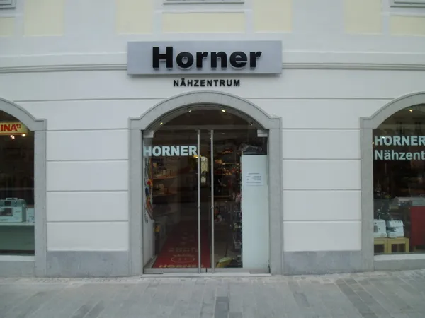 Beleuchtete Schrift — leuchtschrift 3 — NEON Geissler